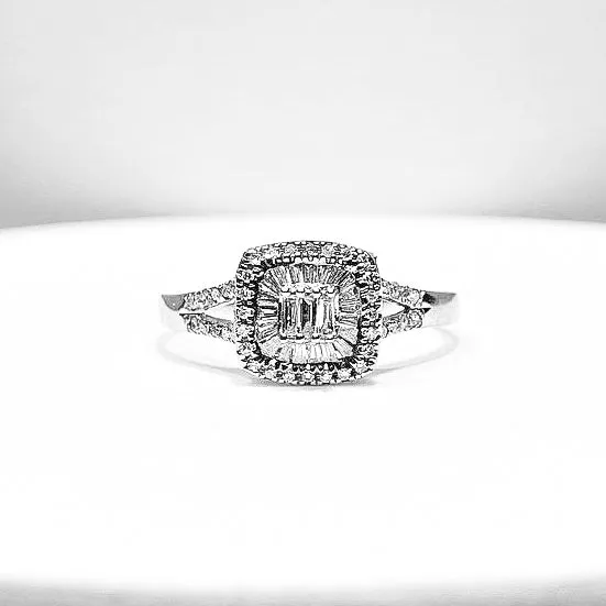 Cushion Baguette Paved Diamond Ring 14kt