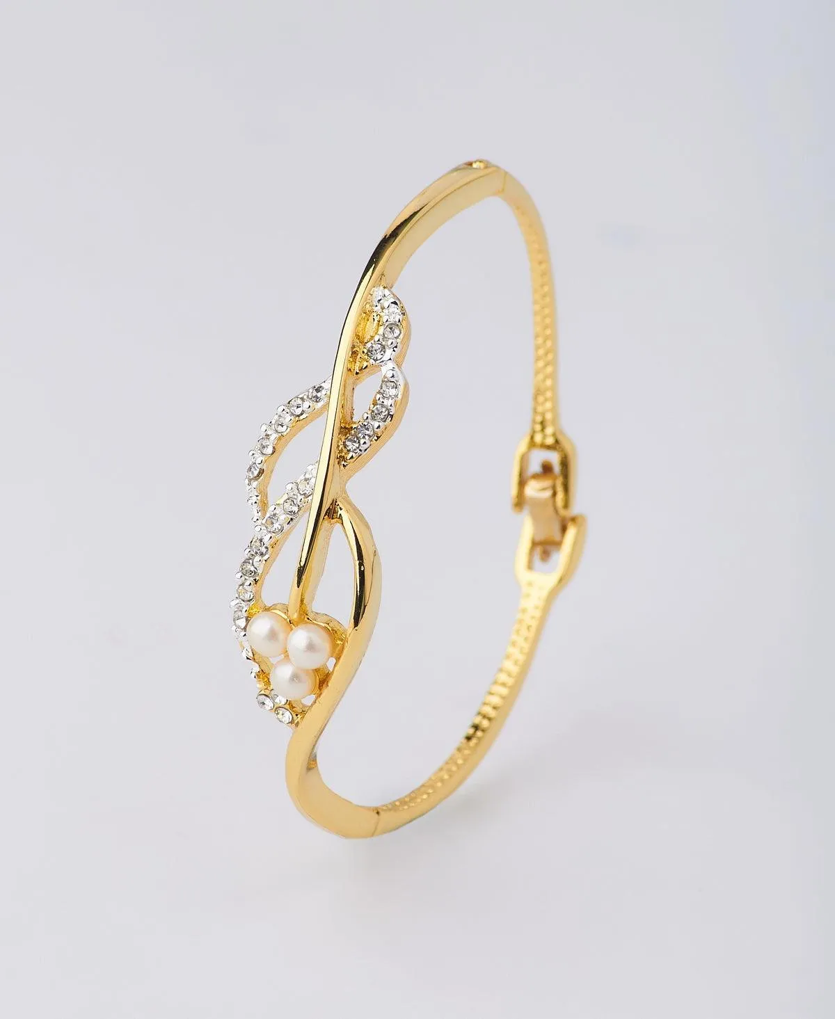 Delightful Stone & Pearl Studded Bangle