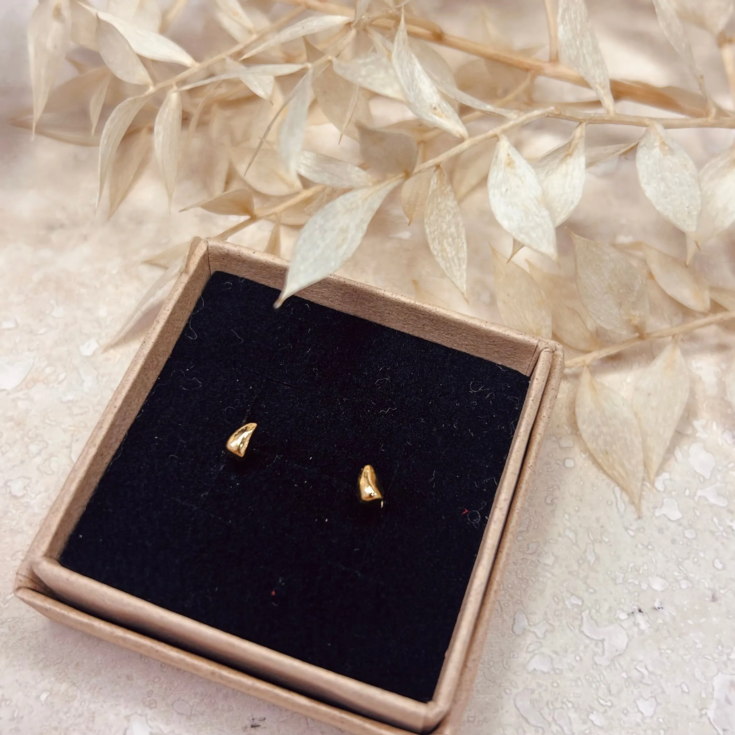 Gold or Silver Pebble Studs