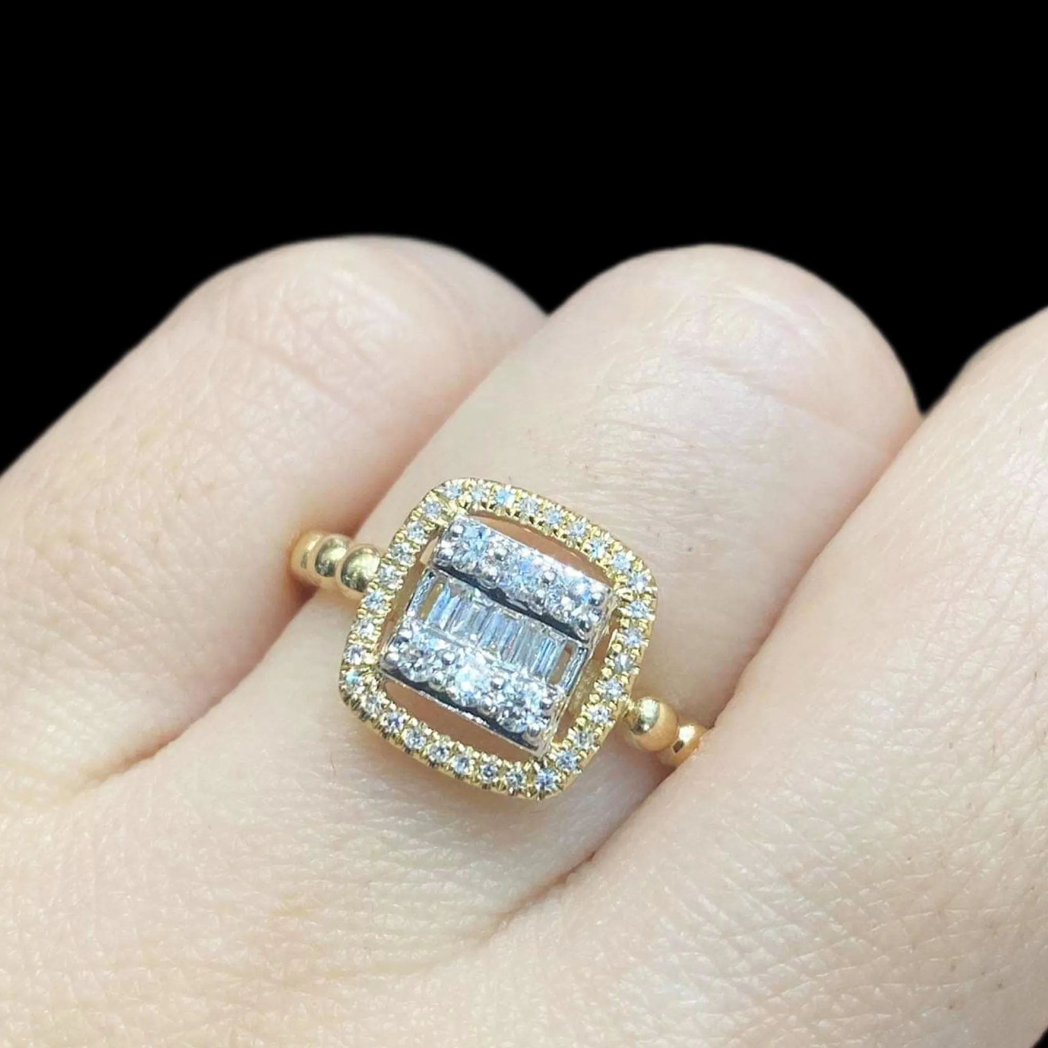 Golden Classic Cushion Halo Diamond Ring 14kt