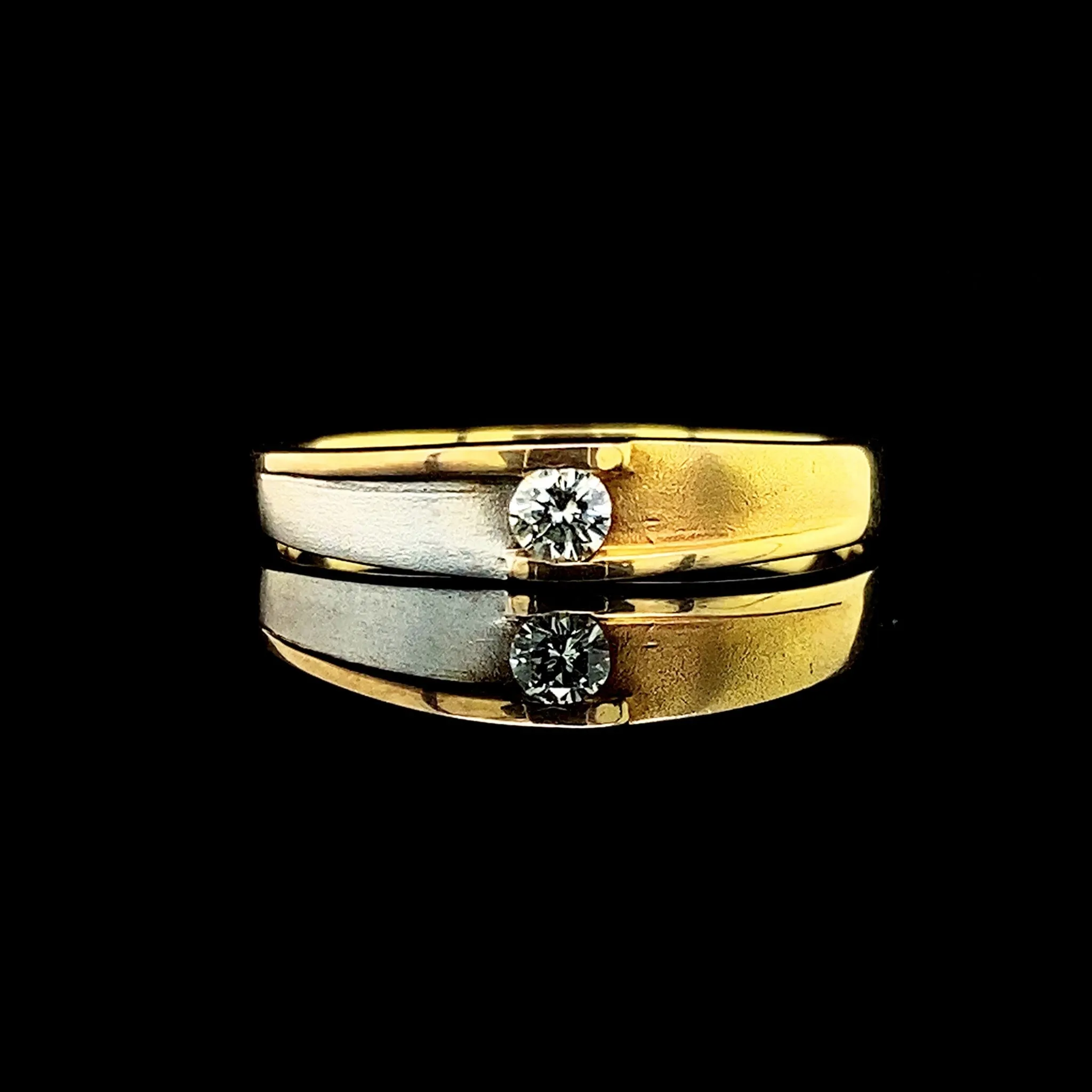 #LVNA2024 | Golden Matte Wedding Diamond Ring 18kt