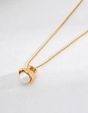 MInimalist Round Pearl Pendant Necklace