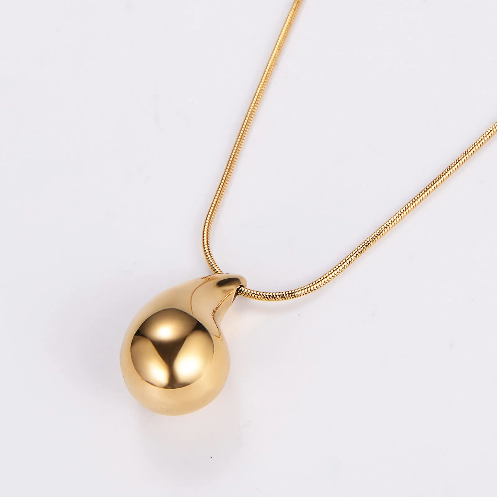 Minimalist Round U-Shape Stainless Steel Electroplating Necklaces