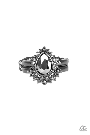 Paparazzi Ring ~ Till QUEENDOM Come - Black